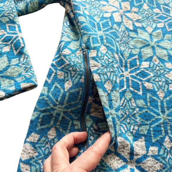 T by Talbots Nordic Blue Snowflakes Fleece Hoodie Pullover Women's Sz L Large - Picture 7 of 13